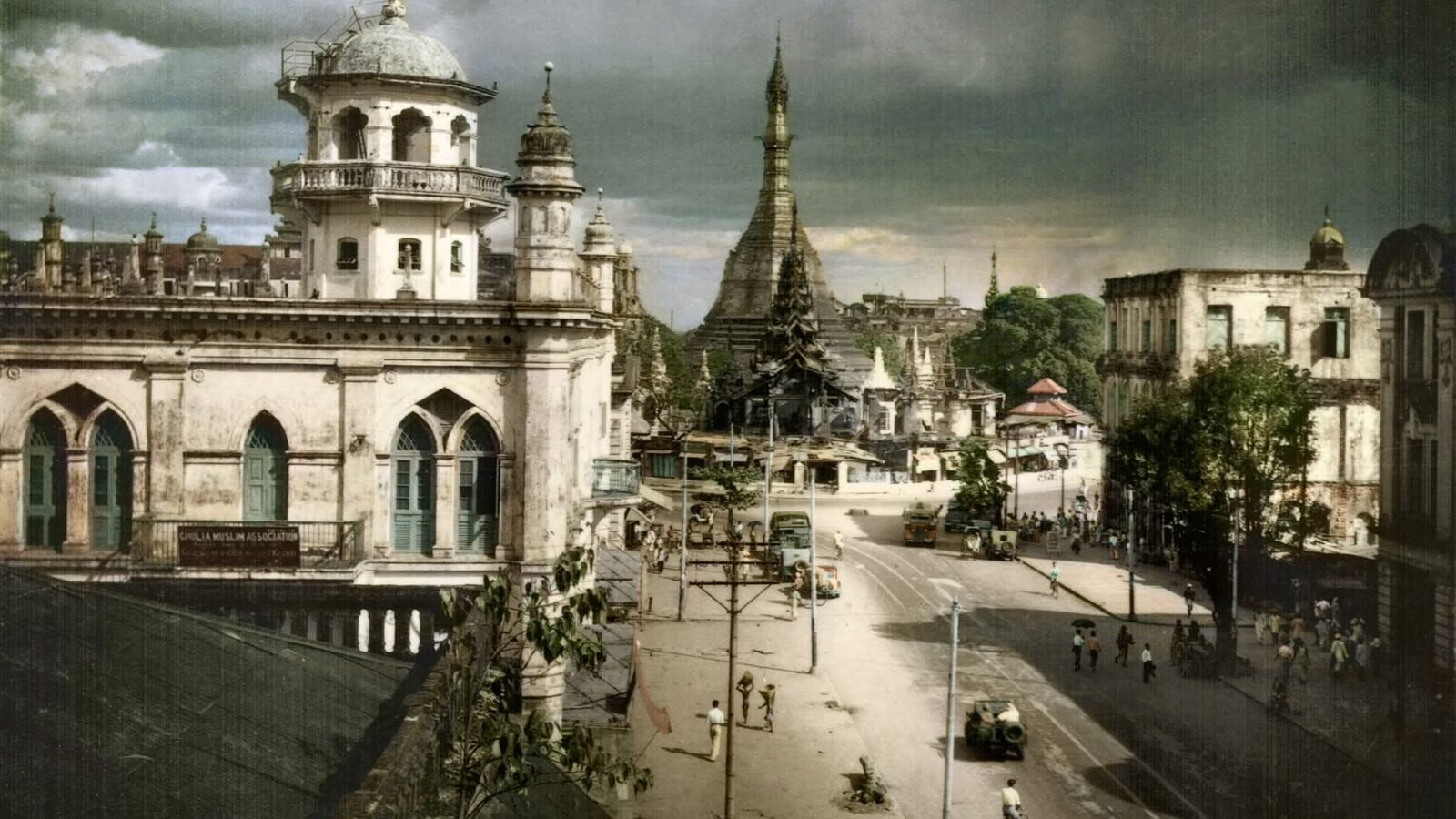 Rangoon and the Sule Pagoda, British Burma, late 1930s