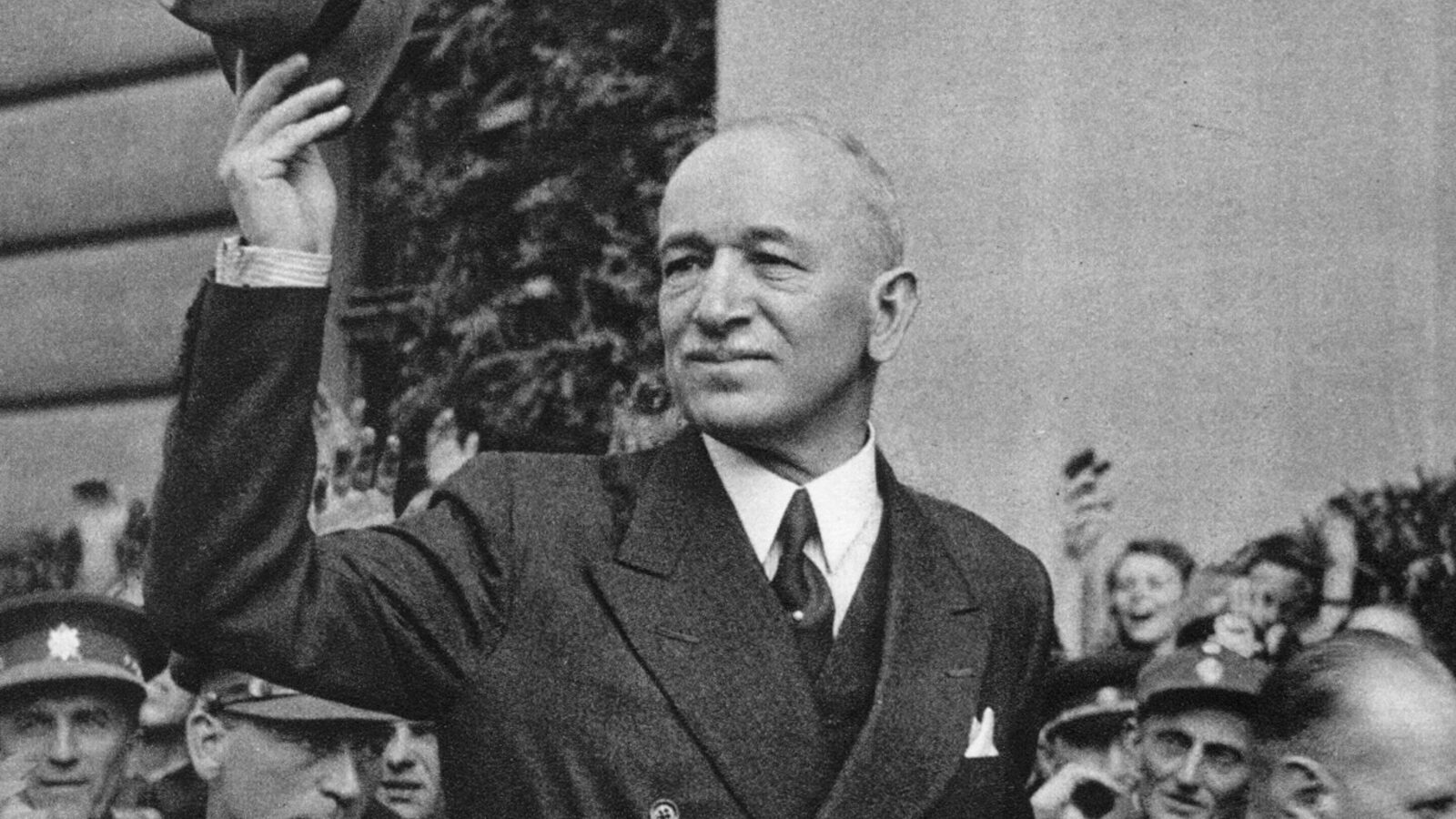 President Edvard Beneš returning to liberated Prague, 16 May 1945.