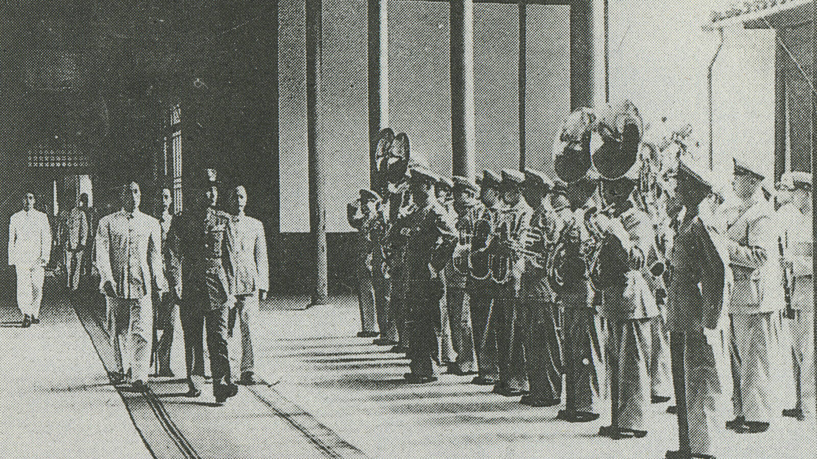 Chiang Kai-shek returning to the Nationalist capital of Nanjing in 1946.