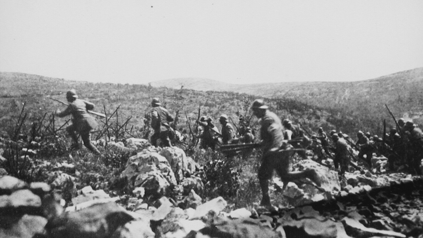 Italian infantry after leaving the trenches during the Ninth Battle of the Isonzo