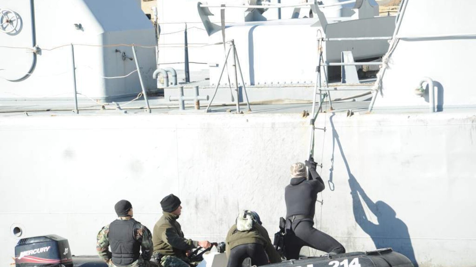 U.S. Naval Special Warfare and Uruguayan Special Warfare Combatant-craft Crewmen on a vessel boarding training exchange in Montevideo, June 2012